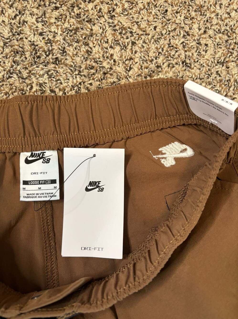 Nike SB Dri-FIT Loose Fit Cargo Shorts Size M - Picture 7 of 8